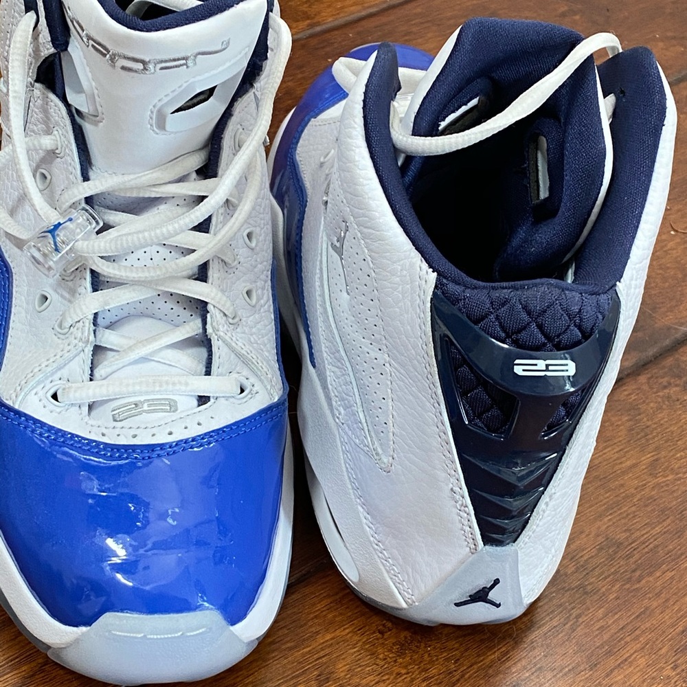 Jordan’s- size 8